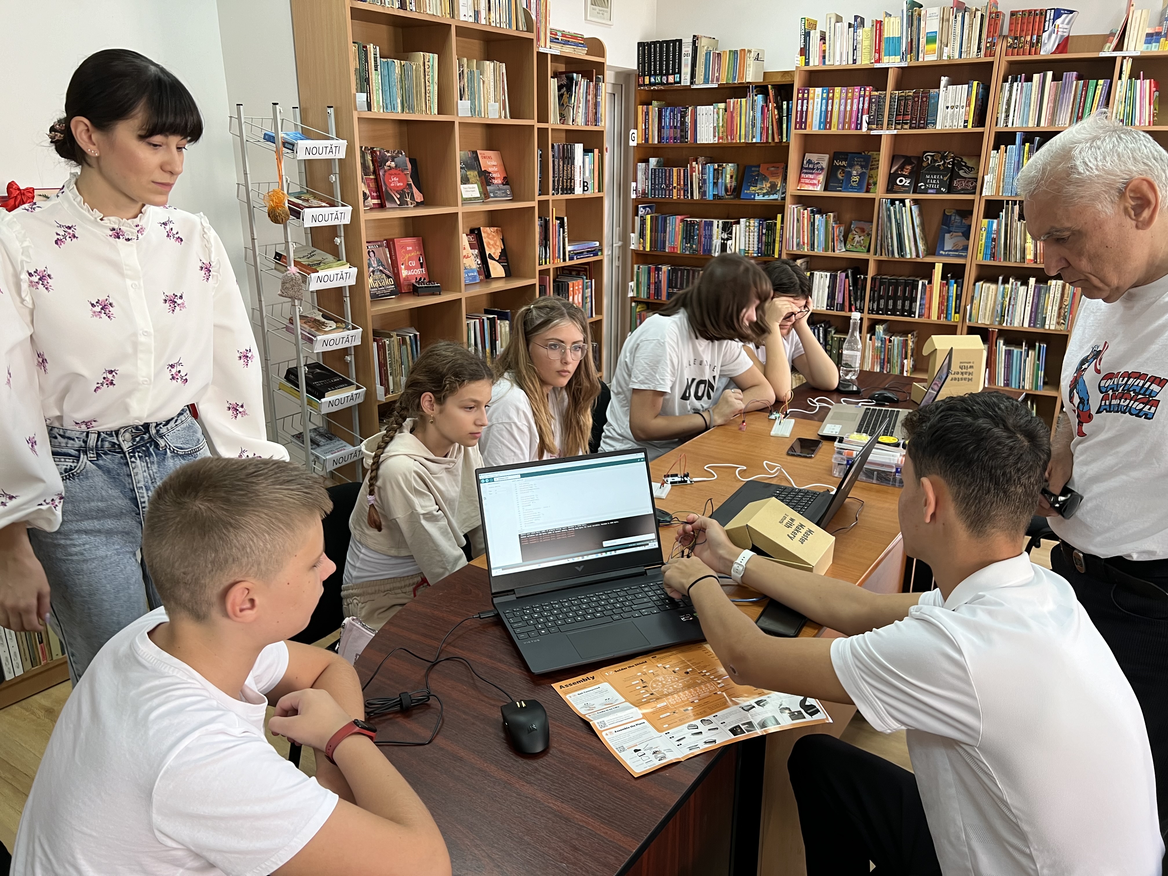 Să construim roboți