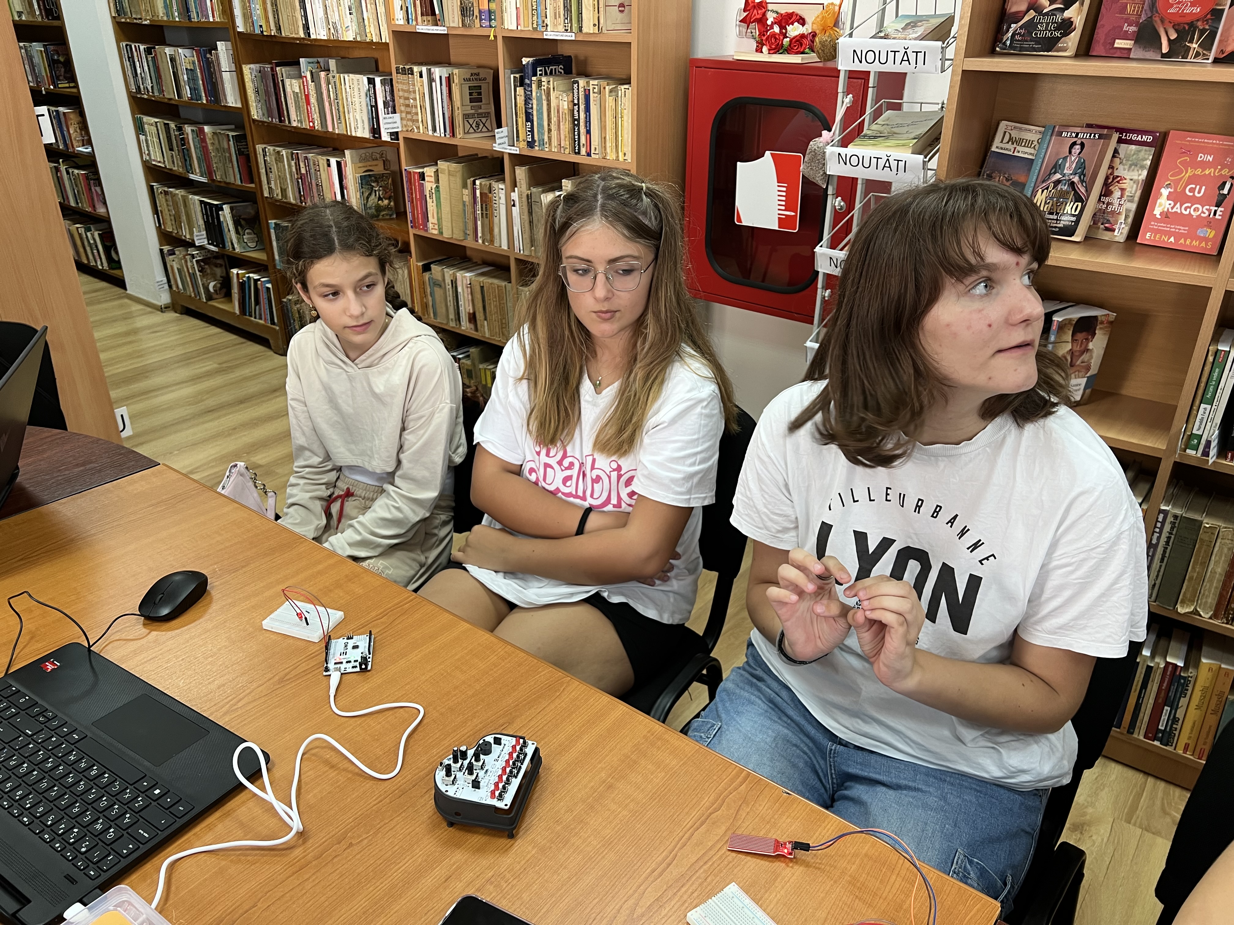 Să construim roboți